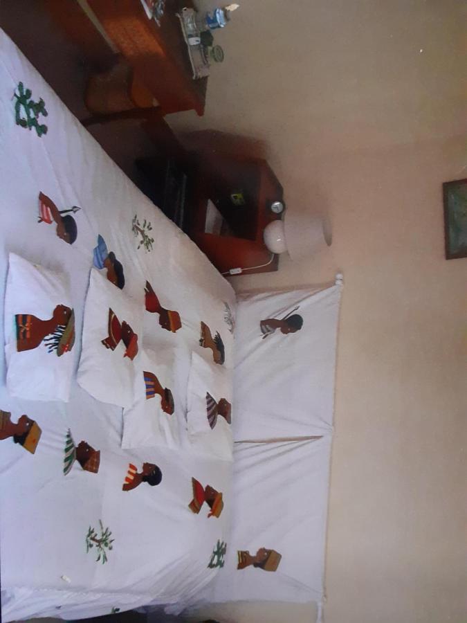 Peti Kaz Hotel Saint-Seurin-sur-l'Isle Luaran gambar